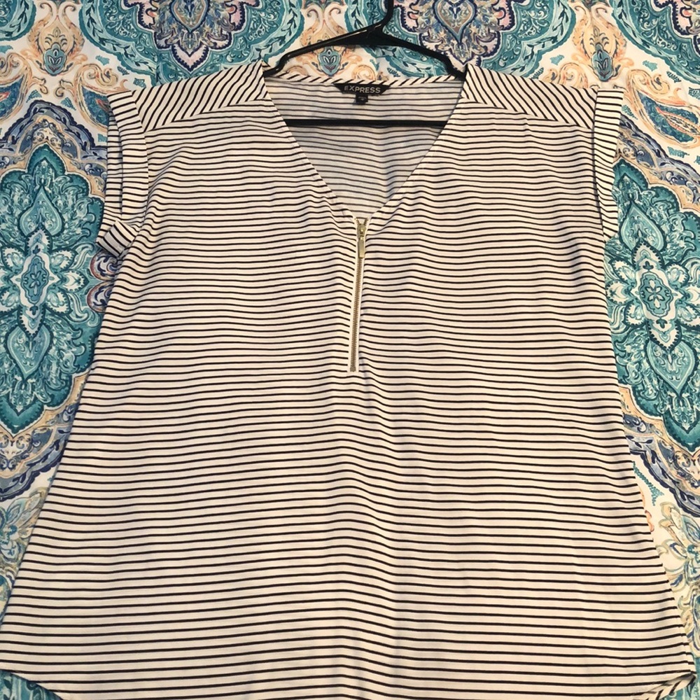 B/w stripe zipper front silky shirt